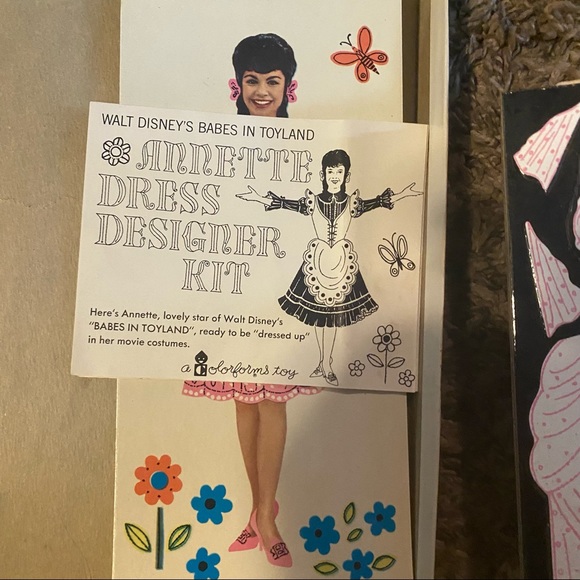 color forms Walt disney's babes in toyland Annette Dress Designer Kit - Picture 2 of 14